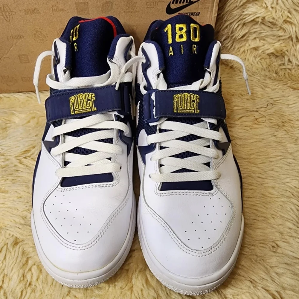 Nike White and Blue Sneakers